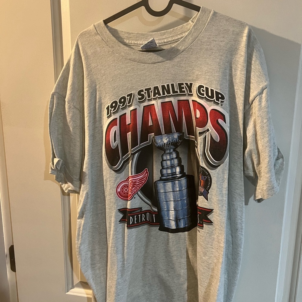 Gray 1997 Stanley Cup Champs Tee